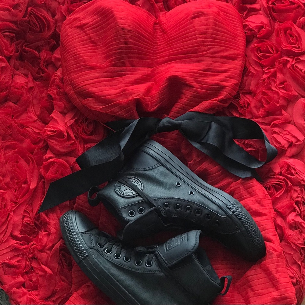 SALE💥 👗JS Collections Red Mesh Dress